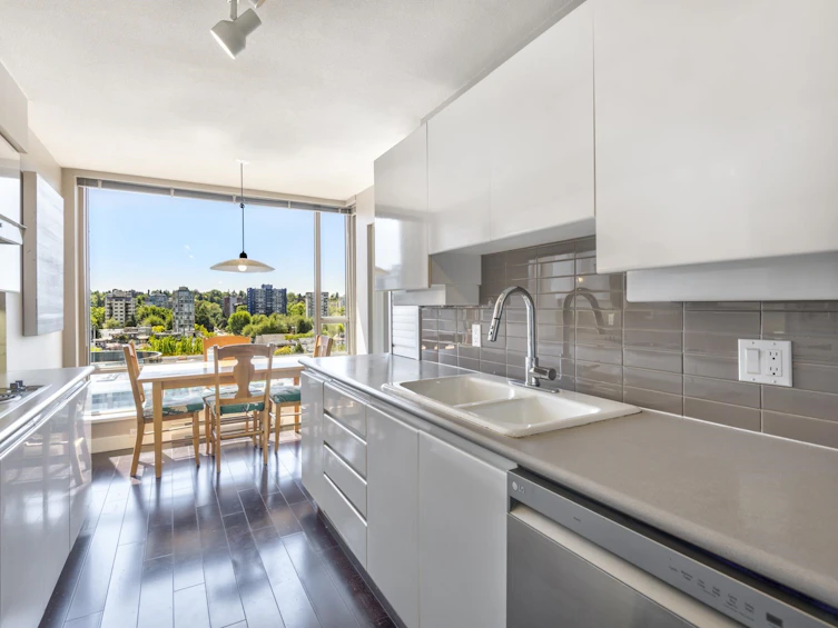 1101-1590 W 8th Avenue, Vancouver, BC, V6J 4R8 - 10