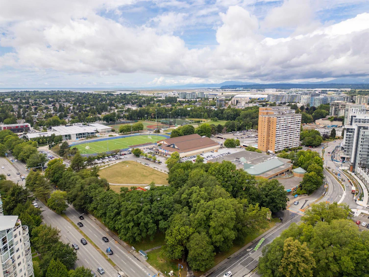 403-6631 Minoru Boulevard, Richmond, BC, V6Y 1Z1 - 16