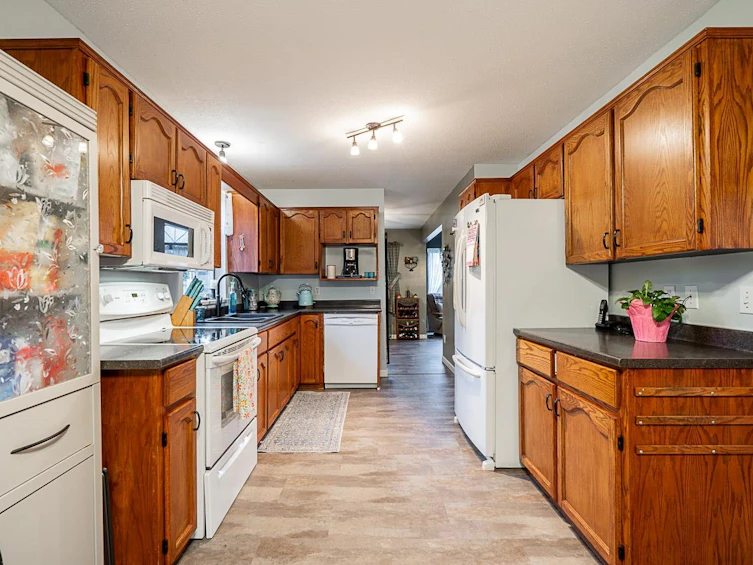 33037 Dewdney Trunk Road, Mission, BC, V2V 6X6 - 8