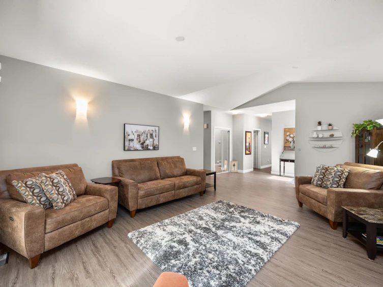 8-18939 65 Avenue, Surrey, BC, V3S 2Y8 - 18