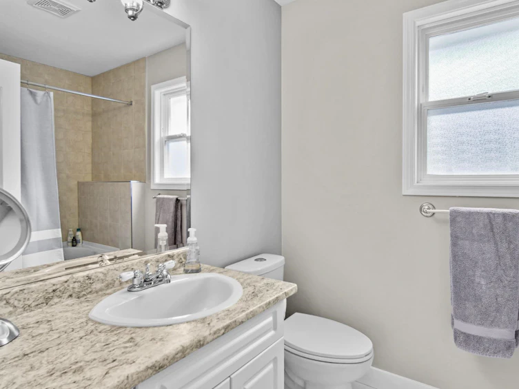 230 Balsam Avenue, Harrison Hot Springs, BC, V0M 1K0 - 35
