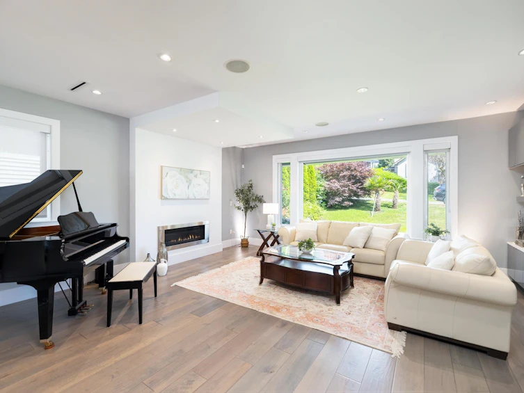 2553 Western Avenue, North Vancouver, BC, V7N 3L2 - 3