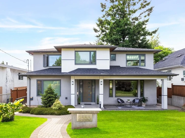 2553 Western Avenue, North Vancouver, BC, V7N 3L2