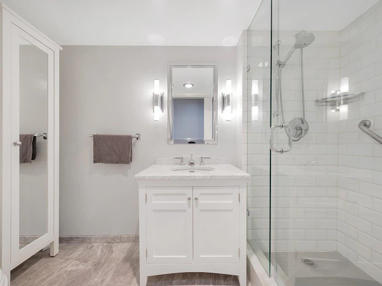 114-4101 Yew Street, Vancouver, BC, V6L 3B7 - 18