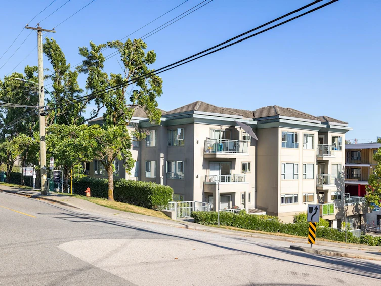 302-1085 W 17th Street, North Vancouver, BC, V7P 3R3 - 19