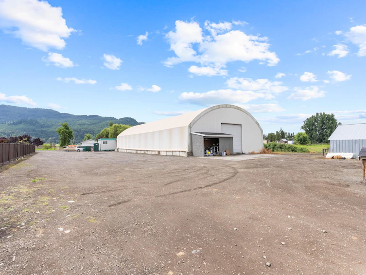 49517 Prairie Central Road, Chilliwack, BC, V2P 6H3 - 40