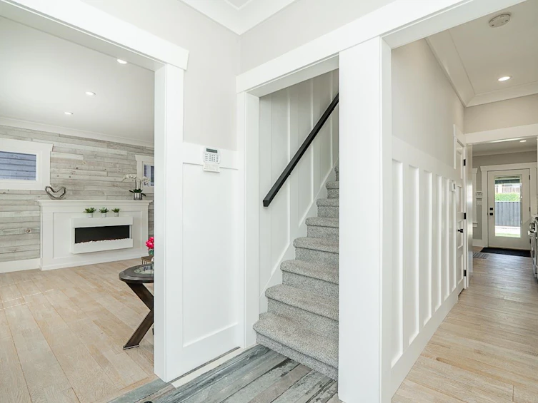 905 Edinburgh Street, New Westminster, BC, V3M 2V2 - 5