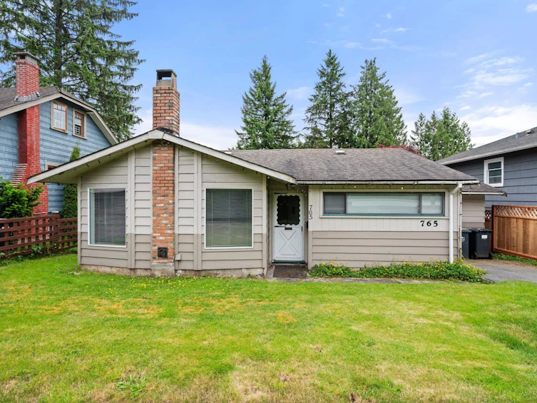 765 Lynn Valley Road, North Vancouver, BC, V7J 1Z5 - 2