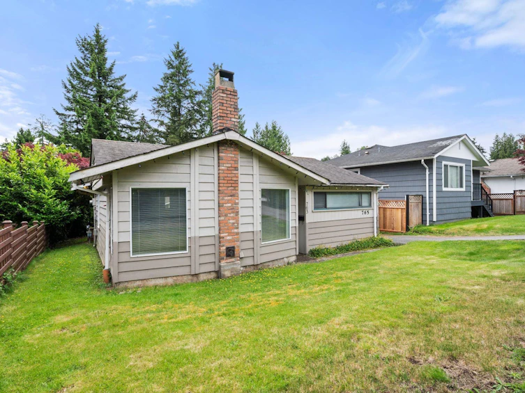 765 Lynn Valley Road, North Vancouver, BC, V7J 1Z5 - 3