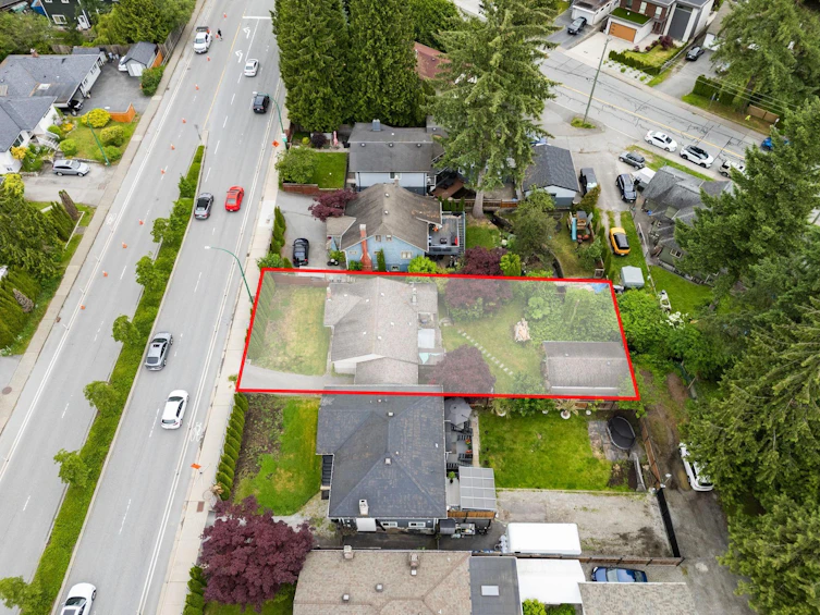 765 Lynn Valley Road, North Vancouver, BC, V7J 1Z5 - 30