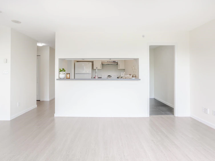 408-3520 Crowley Drive, Vancouver, BC, V5R 6G9 - 11