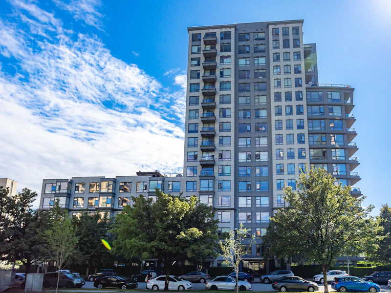 408 - 3520 Crowley Drive, Vancouver BC V5R 6G9