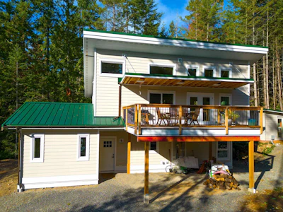 1580 Evergreen Lane - 2
