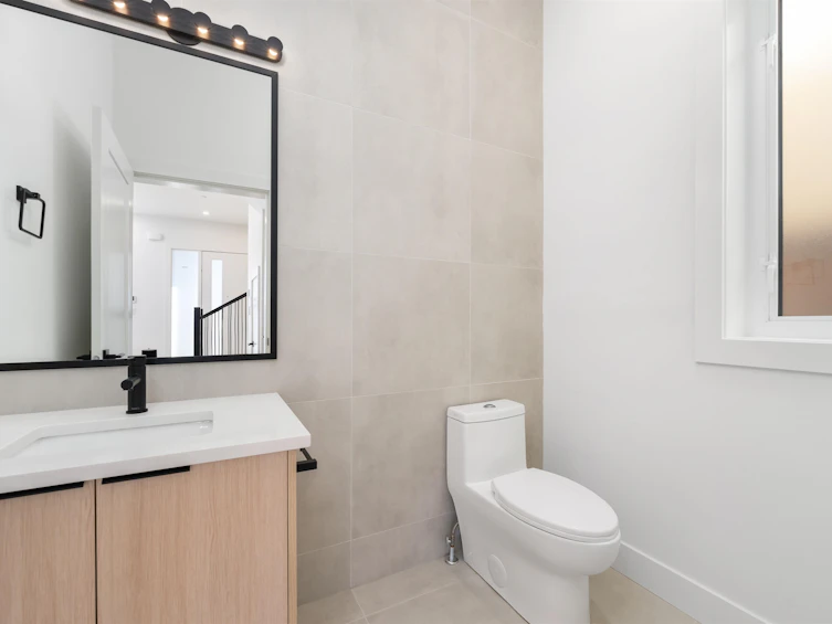 4016 Rupert Street, Vancouver, BC, V5R 2H3 - 18