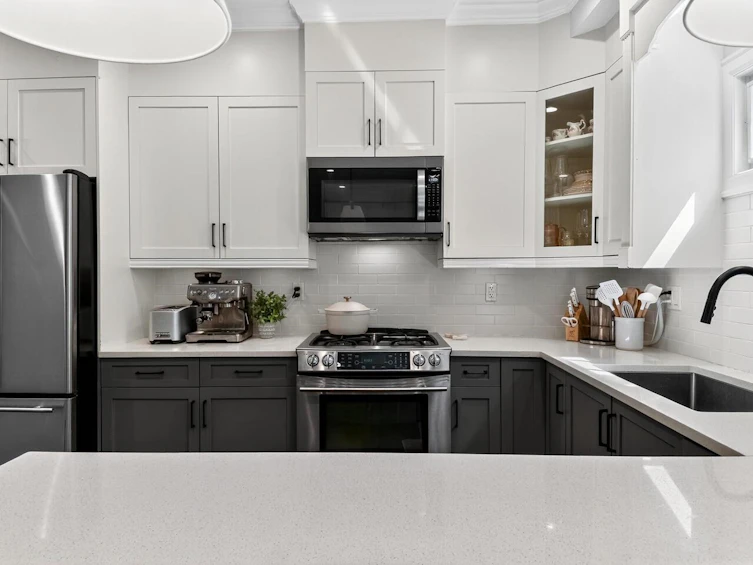 1741 E 15th Avenue, Vancouver, BC, V5N 2G2 - 16