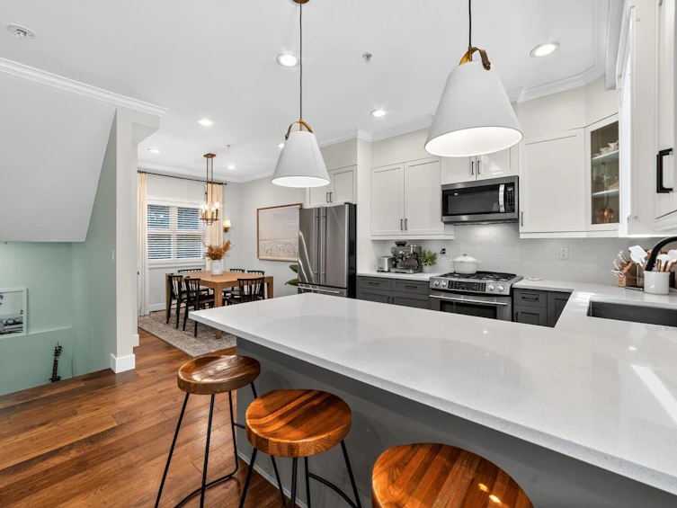 1741 E 15th Avenue, Vancouver, BC, V5N 2G2 - 14