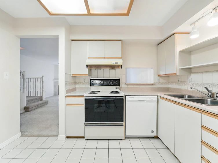 6-8031 General Currie Road, Richmond, BC, V6Y 1L9 - 10