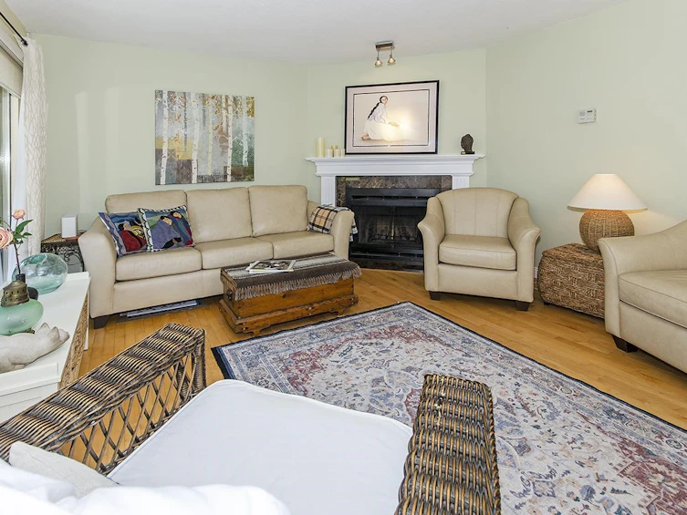 2108 Panorama Drive, North Vancouver, BC, V7G 2C9 - 11