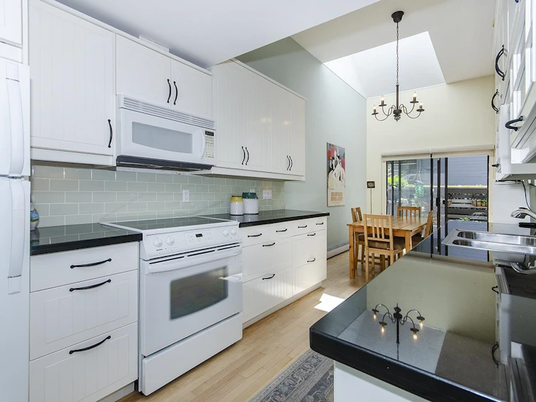 2108 Panorama Drive, North Vancouver, BC, V7G 2C9 - 4
