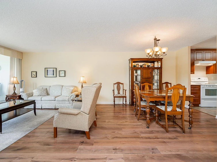 303-5790 Patterson Avenue, Burnaby, BC, V5H 4H6 - 14