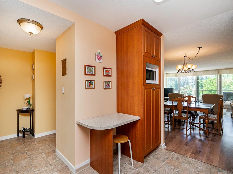 303-5790 Patterson Avenue, Burnaby, BC, V5H 4H6 - 18