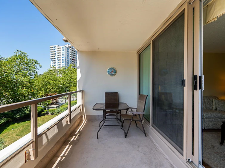 303-5790 Patterson Avenue, Burnaby, BC, V5H 4H6 - 32