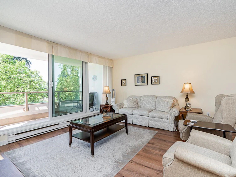 303-5790 Patterson Avenue, Burnaby, BC, V5H 4H6 - 11