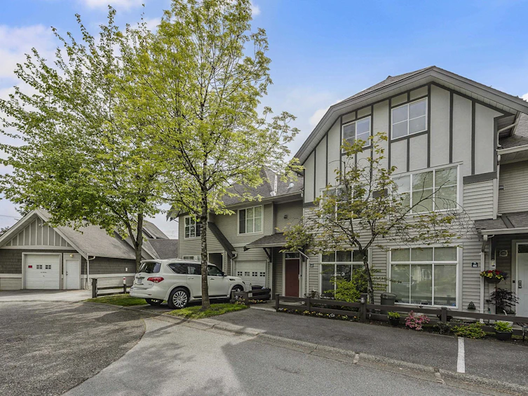45-6465 184a Street, Surrey, BC, V3S 8X9
