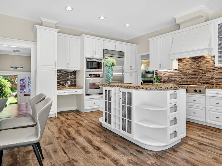 2453 Phillips Place, Burnaby, BC, V5A 2W1