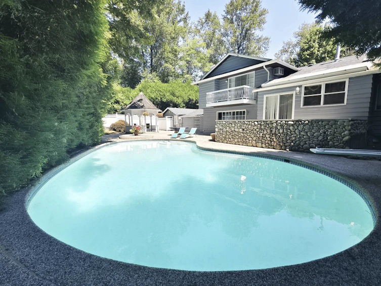 2453 Phillips Place, Burnaby, BC, V5A 2W1 - 32