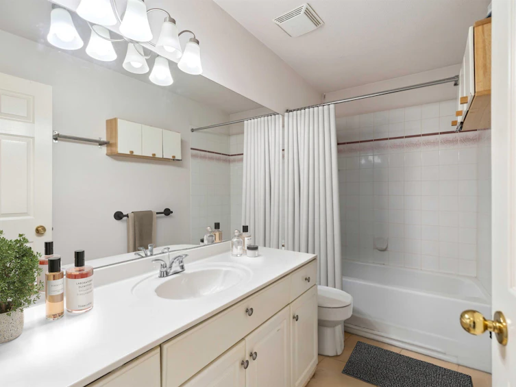 312-19835 64 Avenue, Langley, BC, V2Y 1L8 - 12