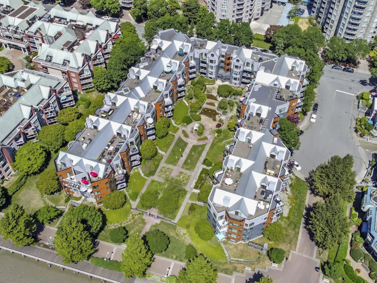 426-1150 Quayside Drive, New Westminster, BC, V3M 6E1 - 32