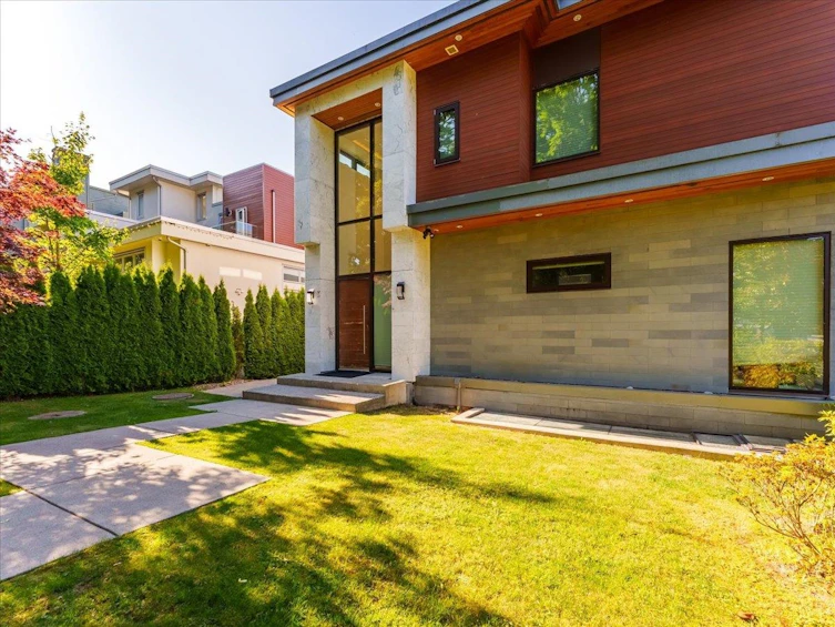 3011 W 27th Avenue, Vancouver, BC, V6L 1W6 - 34
