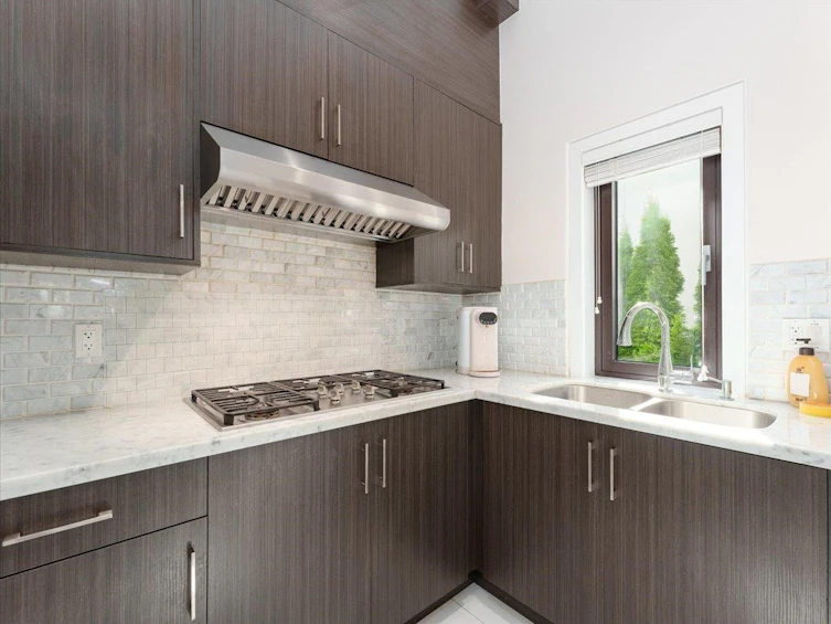 3011 W 27th Avenue, Vancouver, BC, V6L 1W6 - 8