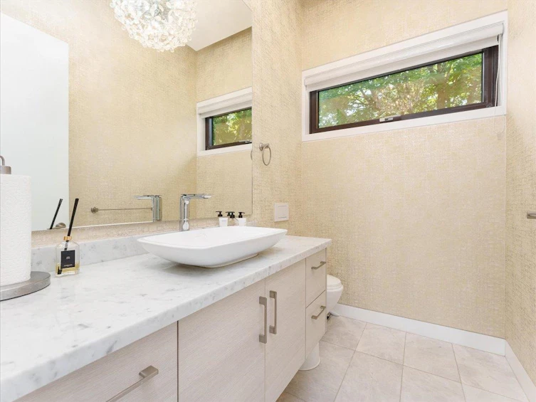 3011 W 27th Avenue, Vancouver, BC, V6L 1W6 - 9