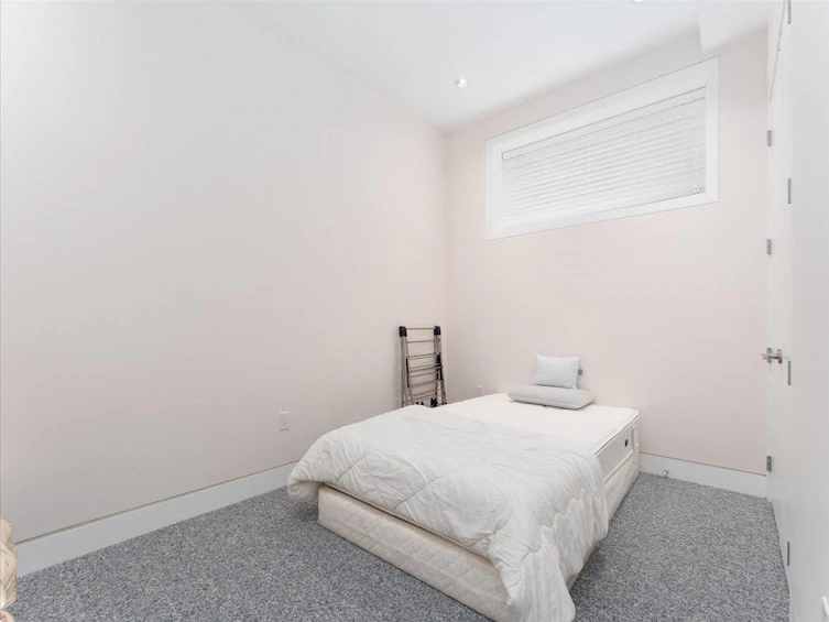 3011 W 27th Avenue, Vancouver, BC, V6L 1W6 - 26
