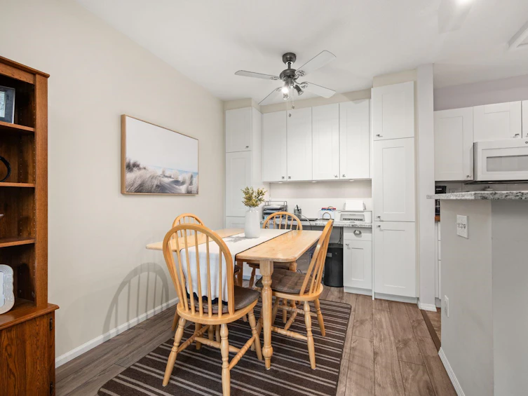 206-2239 152 Street, Surrey, BC, V4A 4P1 - 7