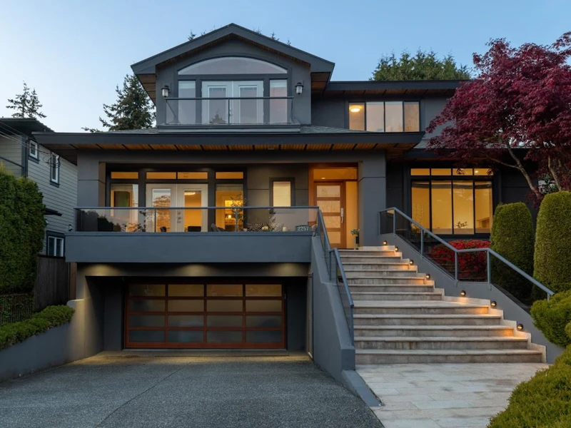 2257 Fulton Avenue, West Vancouver BC V7V 1T7
