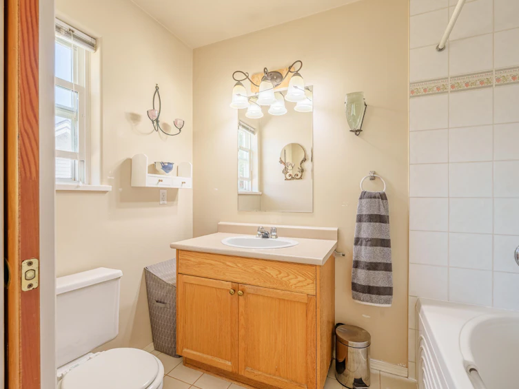 4733 Tamarack Place, Sechelt, BC, V7Z 0E8 - 21