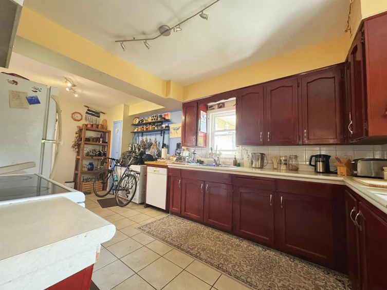 5569 Culloden Street, Vancouver, BC, V5W 3R9 - 6