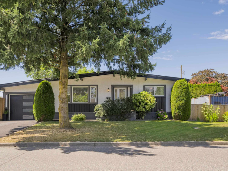 9385 Coote Street, Chilliwack, BC, V2P 6B6 - 2