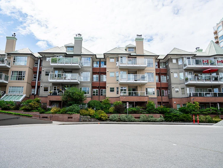 202-12 K De K Court, New Westminster, BC, V3M 6C5 - 3