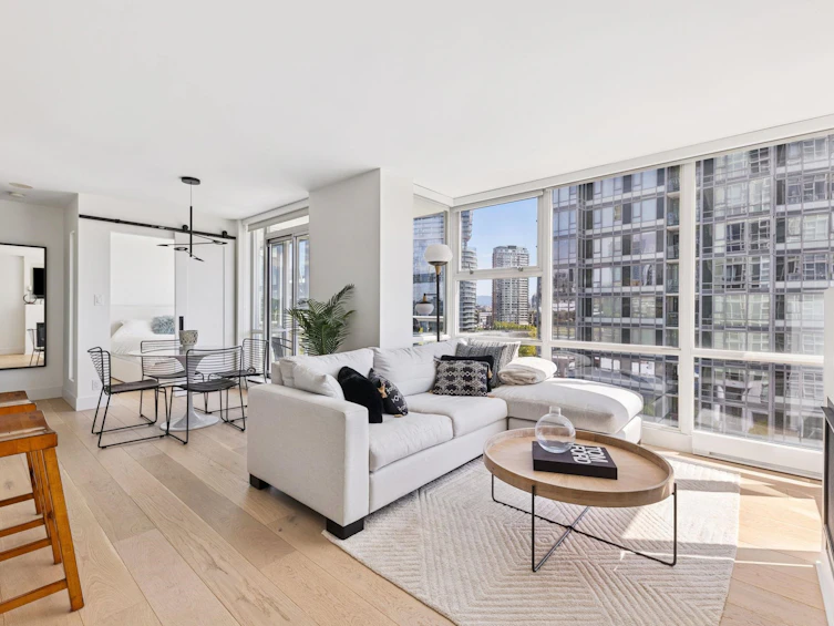 801-1077 Marinaside Crescent, Vancouver, BC, V6Z 2Z5 - 2