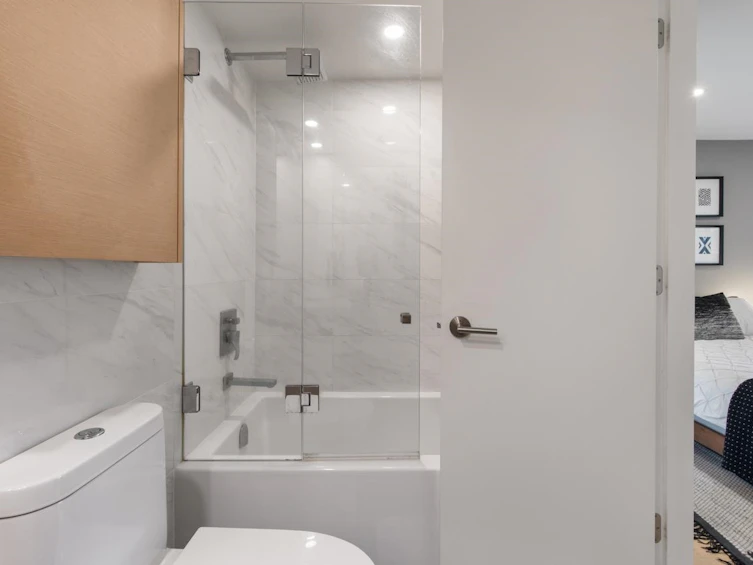 301-1350 Comox Street, Vancouver, BC, V6E 4E1 - 25