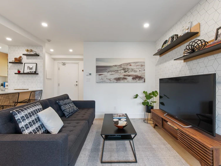 301-1350 Comox Street, Vancouver, BC, V6E 4E1 - 9
