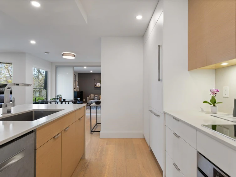 301-1350 Comox Street, Vancouver, BC, V6E 4E1 - 28