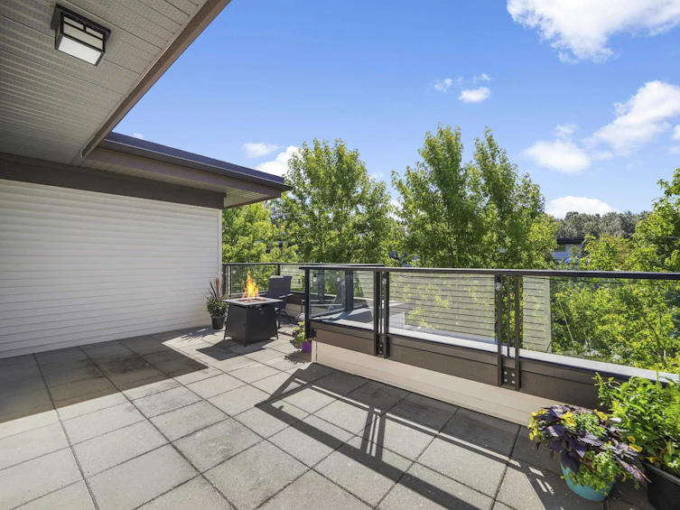 401-7428 Byrnepark Walk, Burnaby, BC, V3N 0B4 - 23