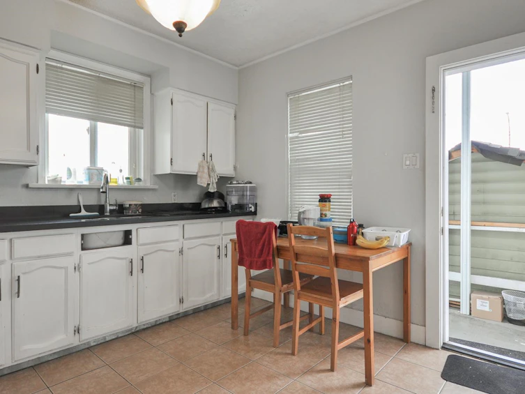 1342 E 24th Avenue, Vancouver, BC, V5V 2B7 - 10