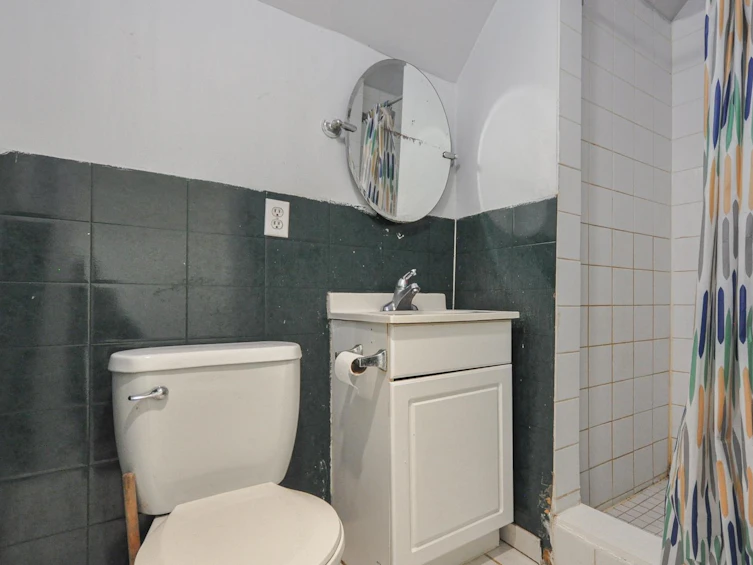1342 E 24th Avenue, Vancouver, BC, V5V 2B7 - 22