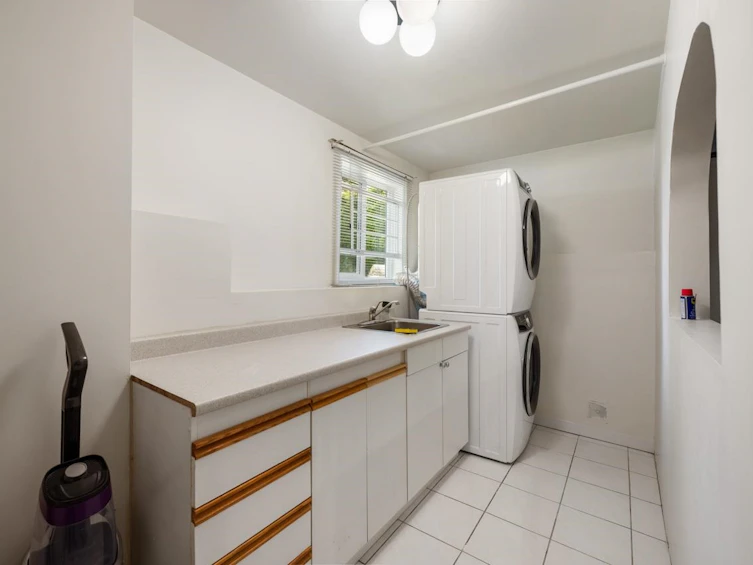 5957 Carson Street, Burnaby, BC, V5J 2Z8 - 15